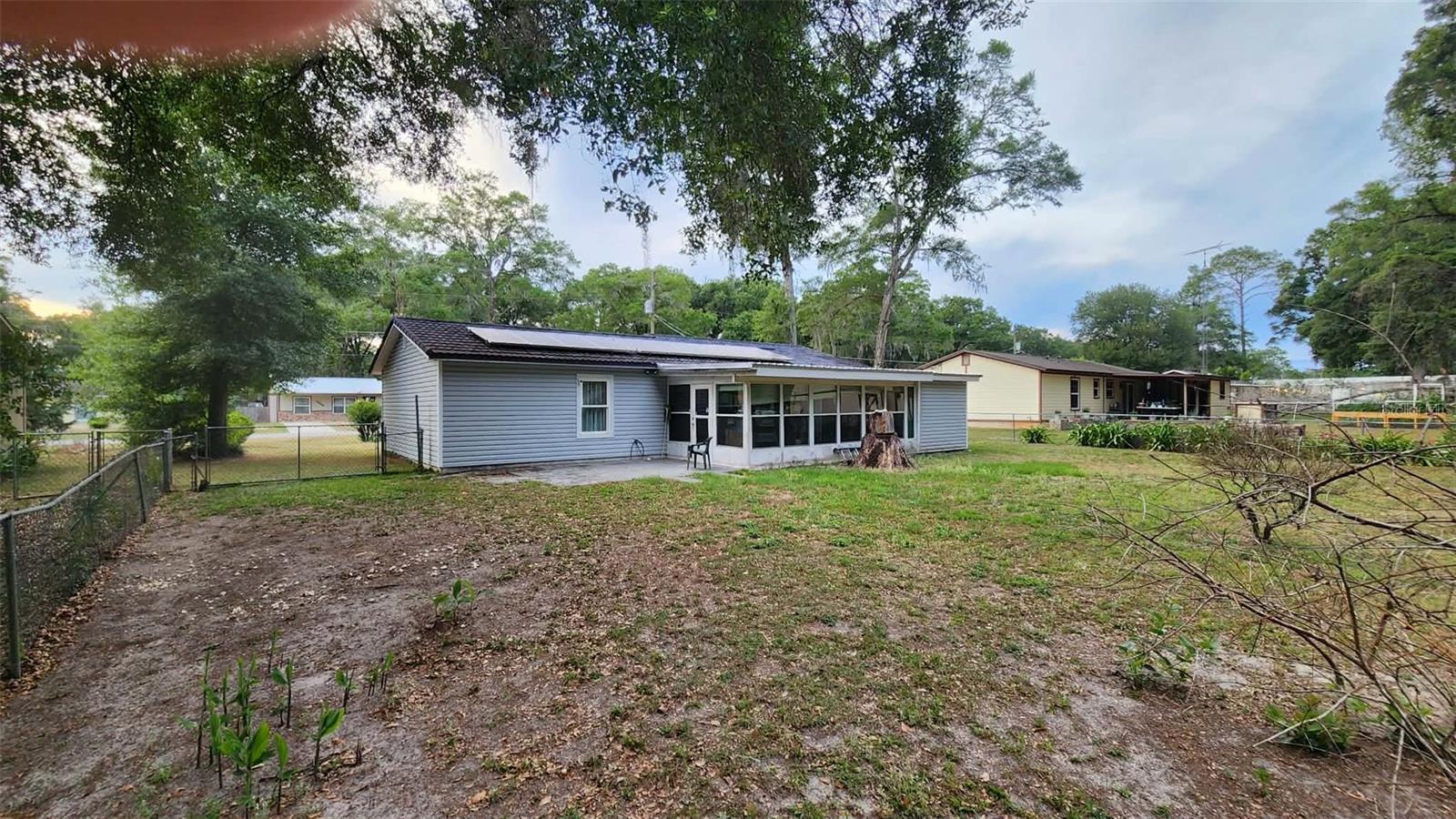 FAIRFAX HILLS - Residential