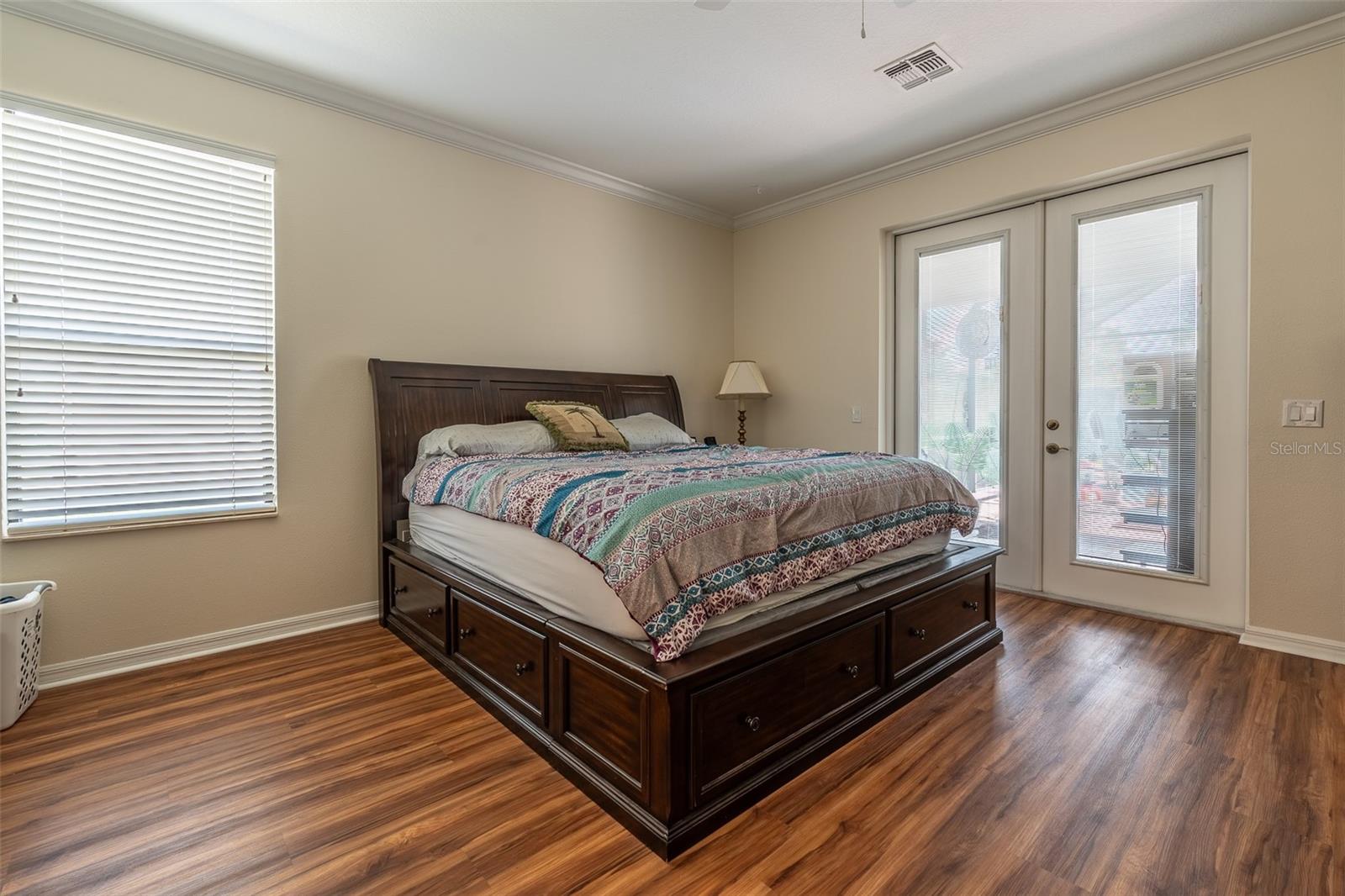 SUMMERGLEN - Residential