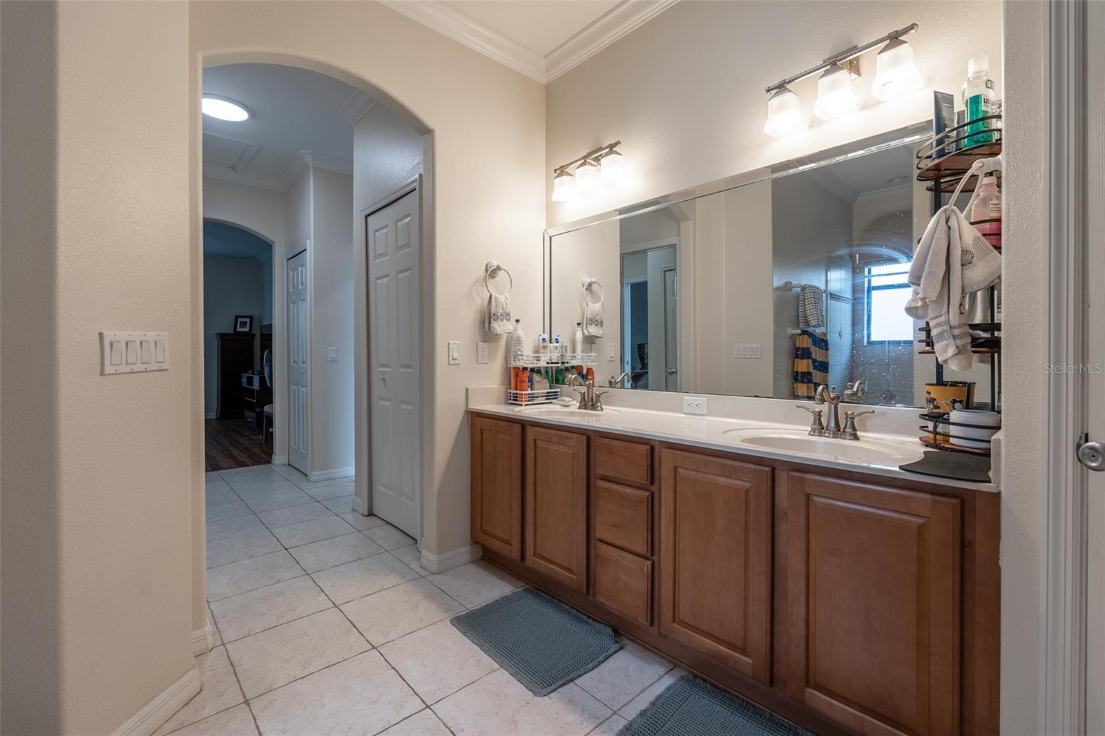 SUMMERGLEN - Residential