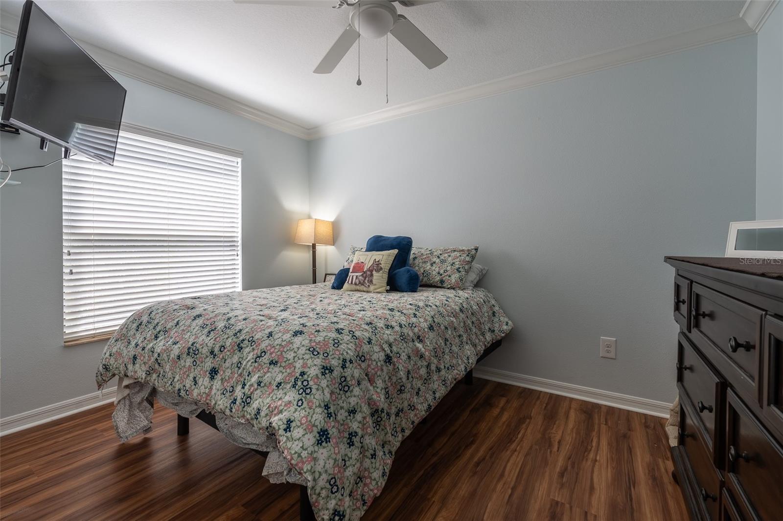 SUMMERGLEN - Residential