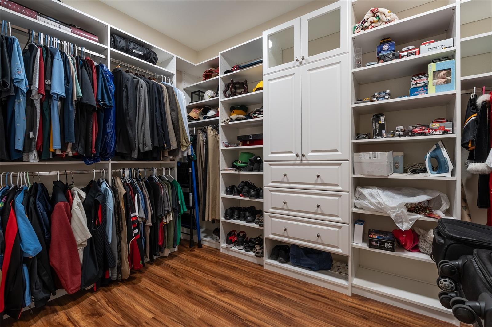 SUMMERGLEN - Residential