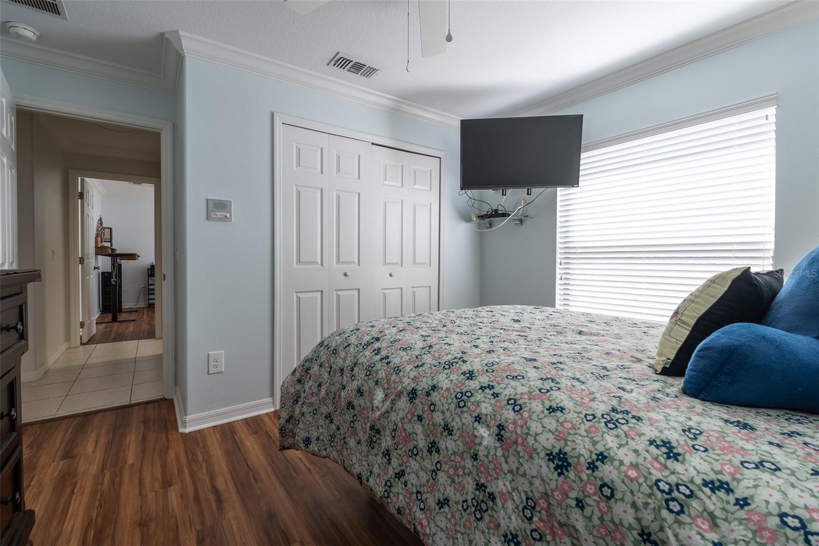 SUMMERGLEN - Residential