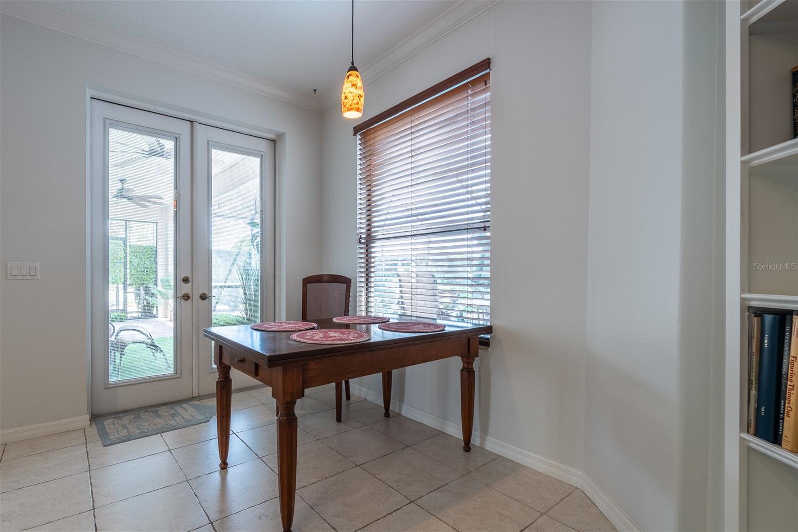 SUMMERGLEN - Residential