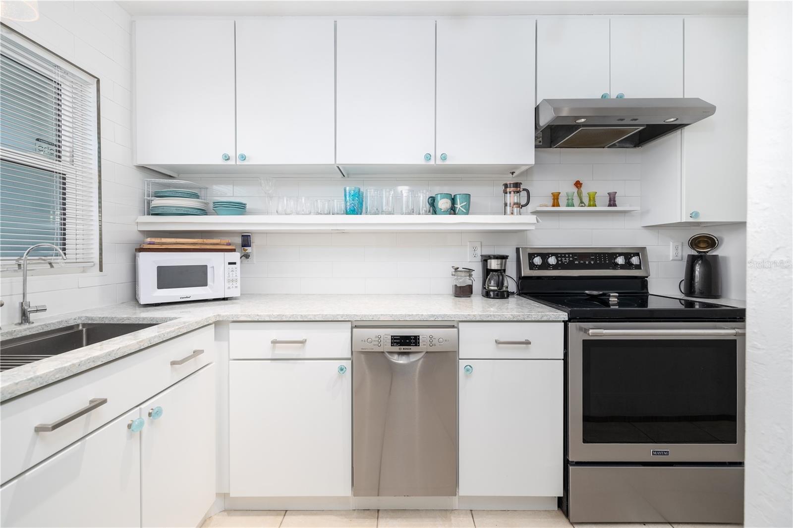 THE LIGHTHOUSE DUNES OF OAKRIDGE VILLAGE - Residential