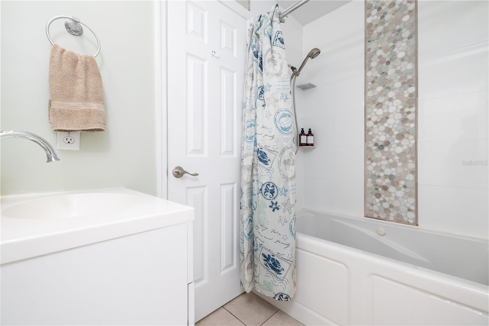 THE LIGHTHOUSE DUNES OF OAKRIDGE VILLAGE - Residential