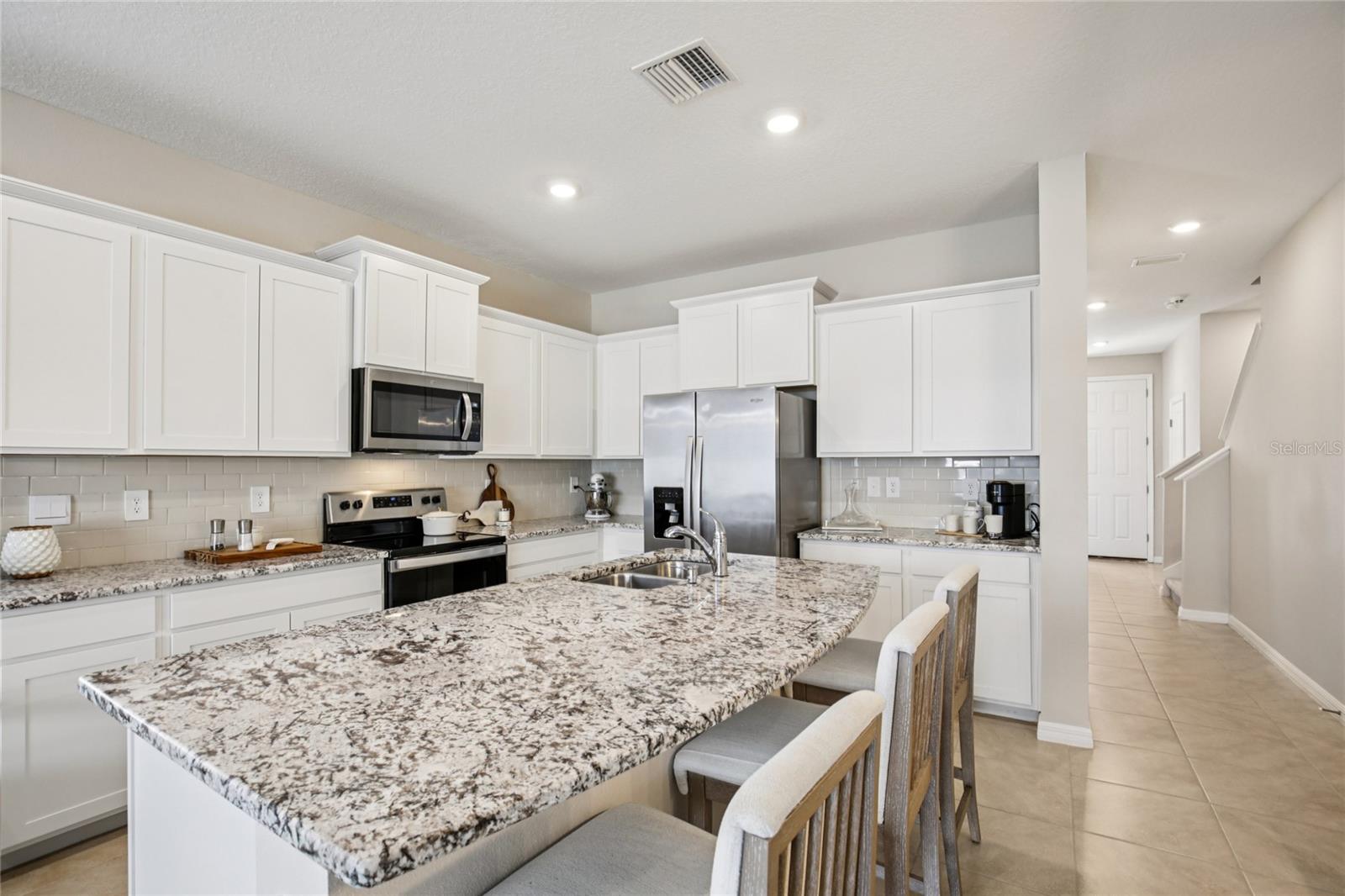 BAY LANDING - Residential