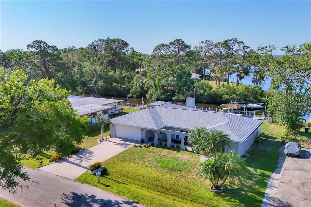Photo of 5206 18th Avenue E, Bradenton, FL 34208 (MLS # A4649154)