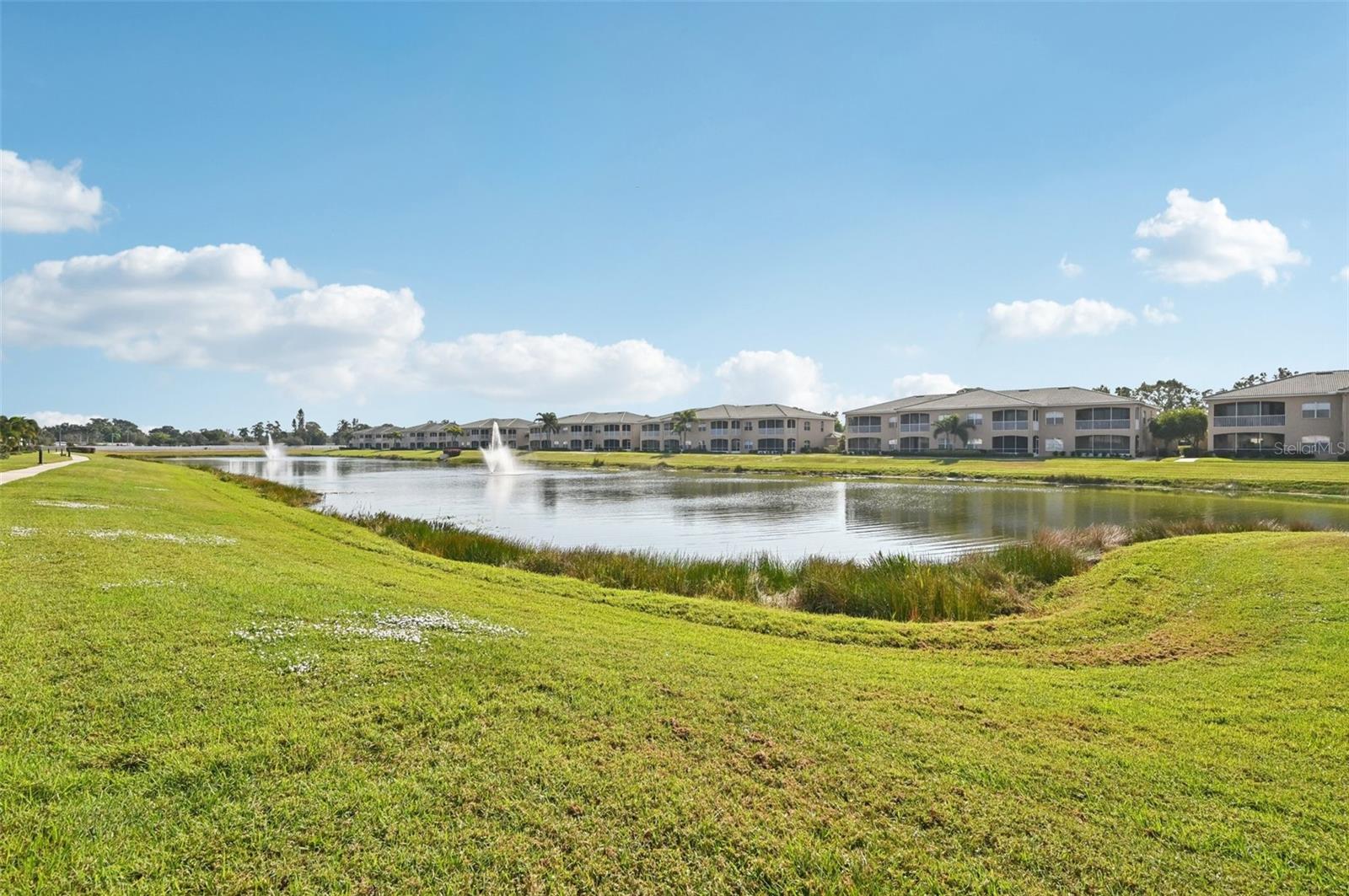 HIDDEN LAKE PH 3 - Residential