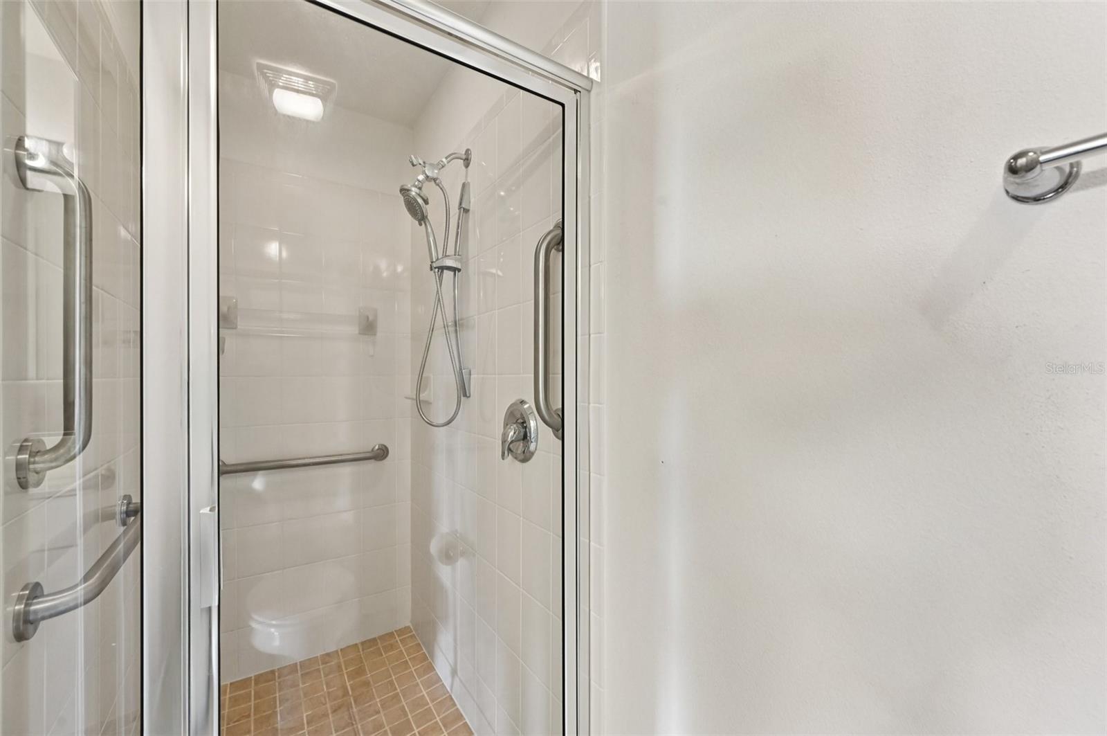 HIDDEN LAKE PH 3 - Residential