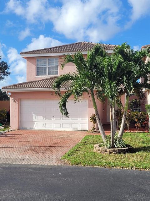 A home in LAUDERHILL