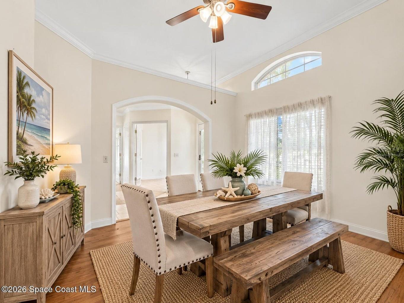 1882 BARRINGTON CIRCLE