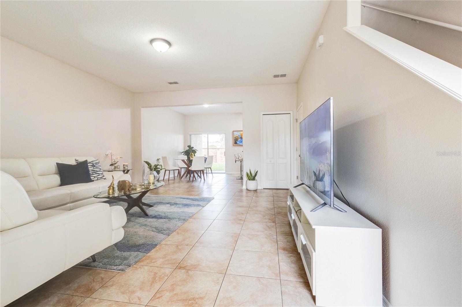 2934 RODRICK CIRCLE