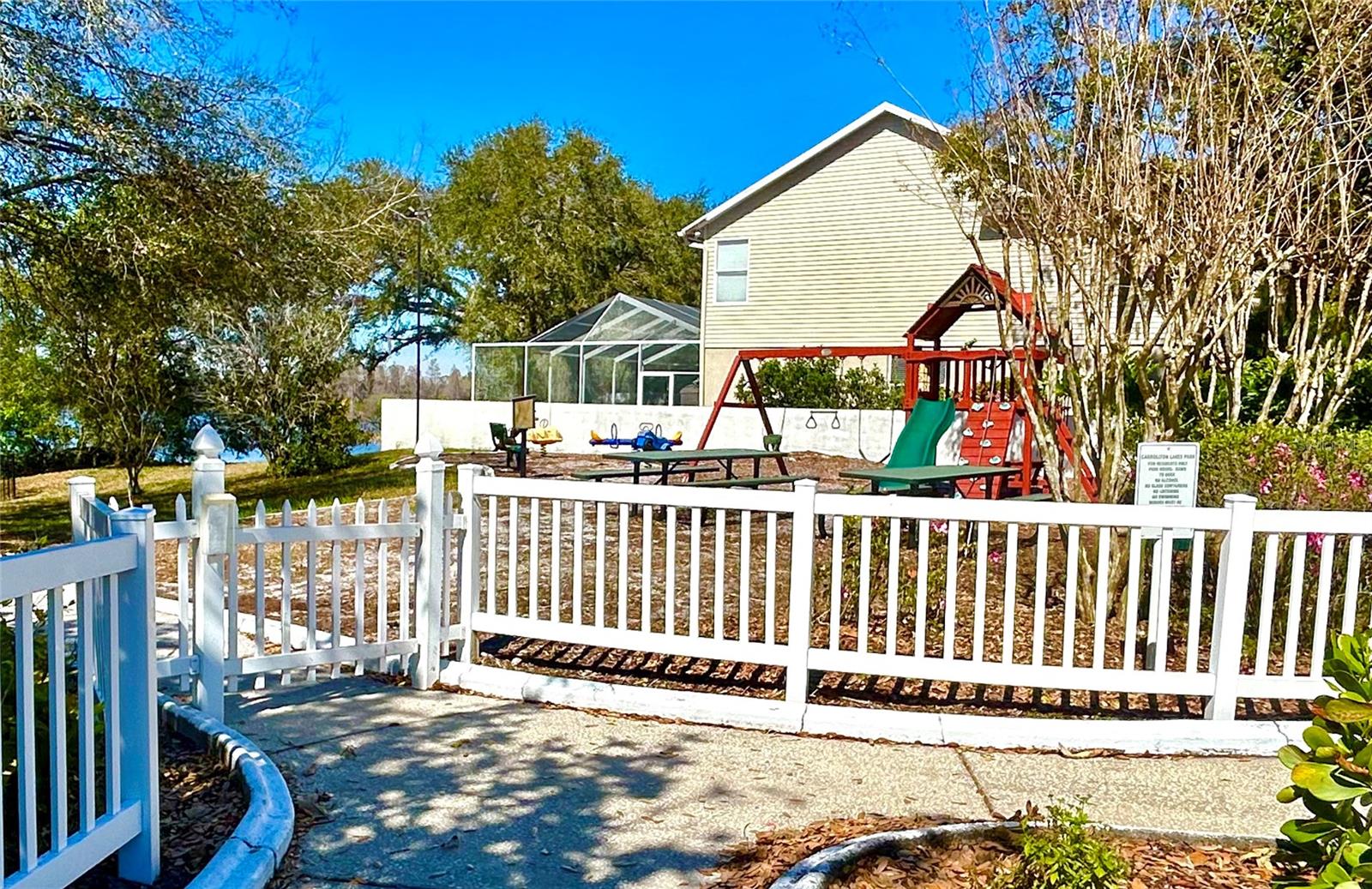 CARROLLTON LAKES - Residential