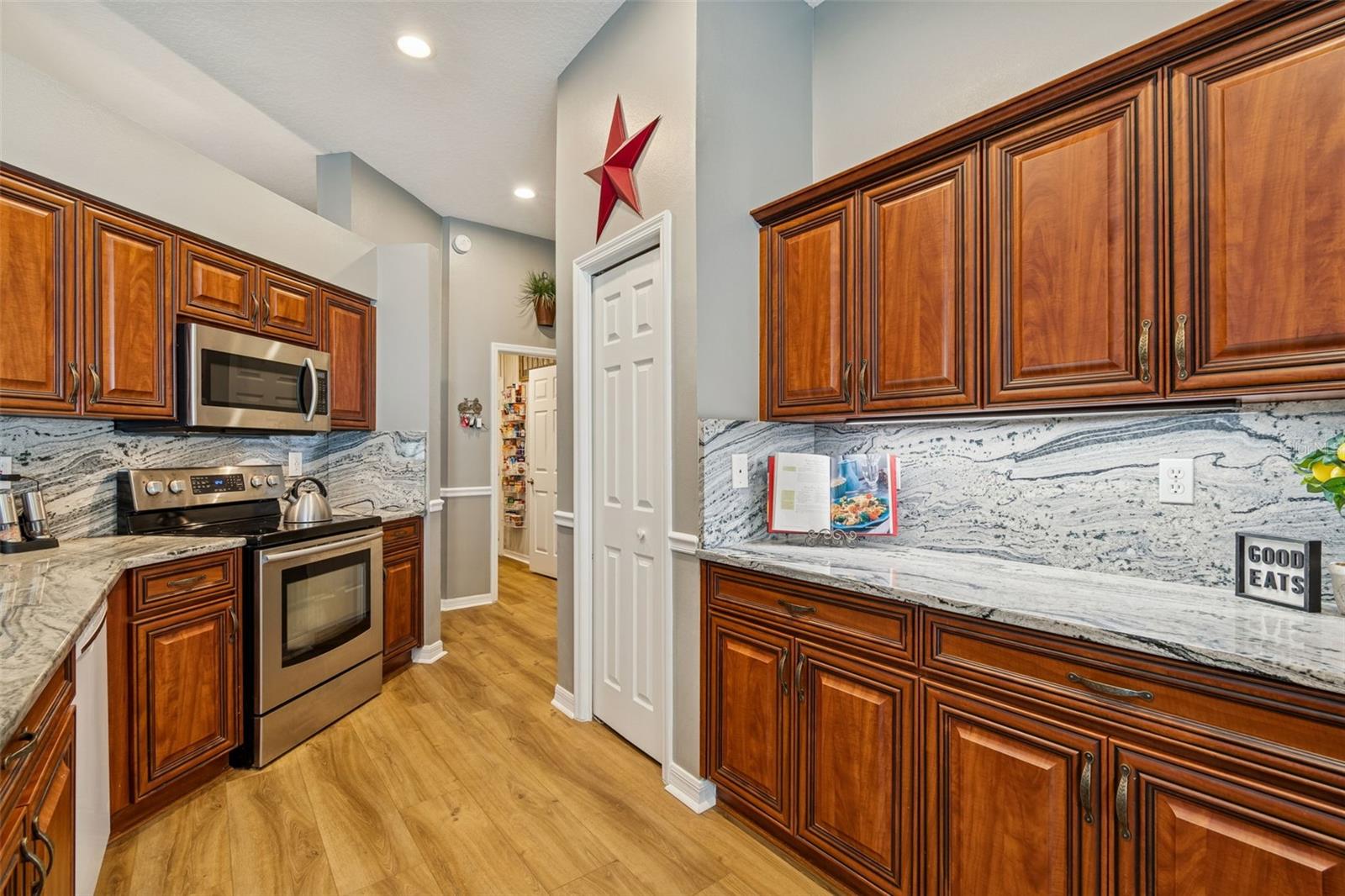 CARROLLTON LAKES - Residential