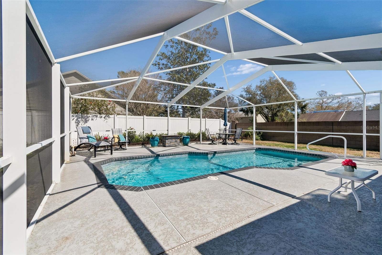 CARROLLTON LAKES - Residential