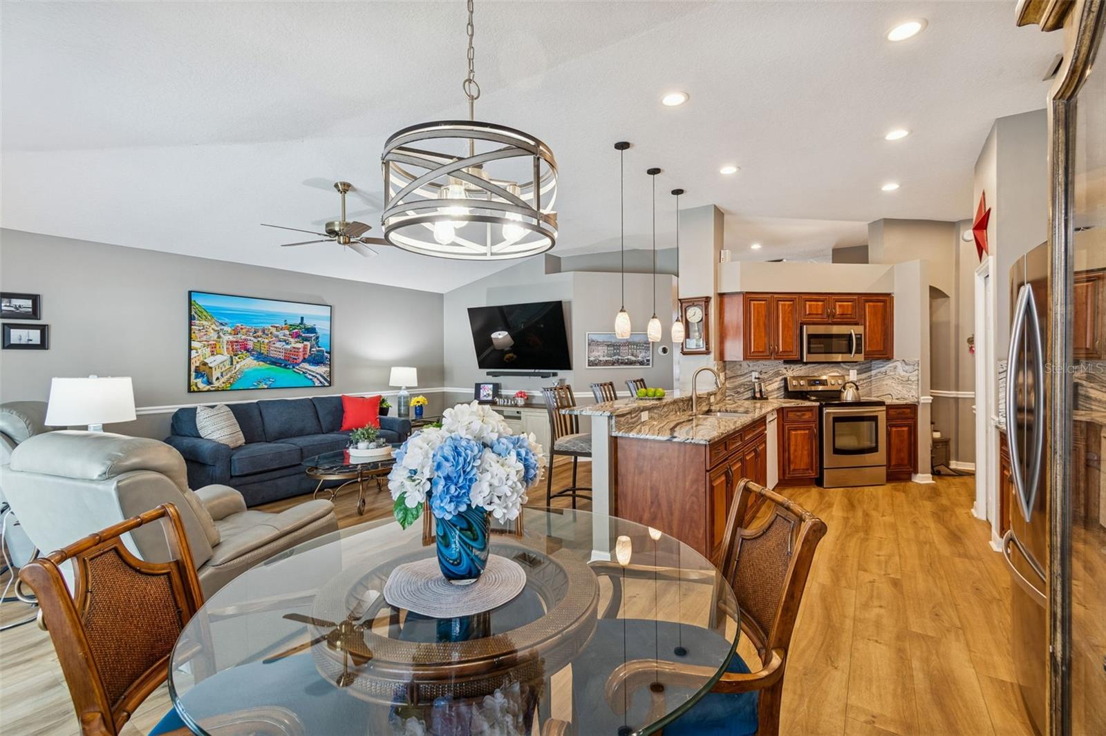 CARROLLTON LAKES - Residential