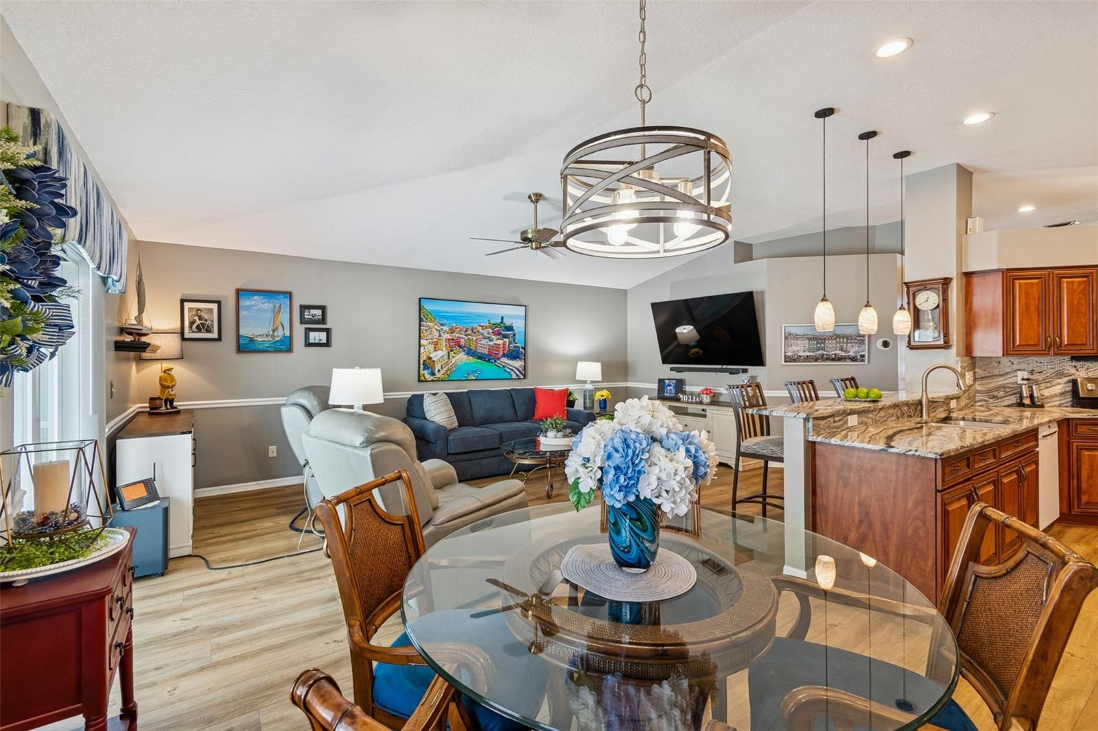 CARROLLTON LAKES - Residential