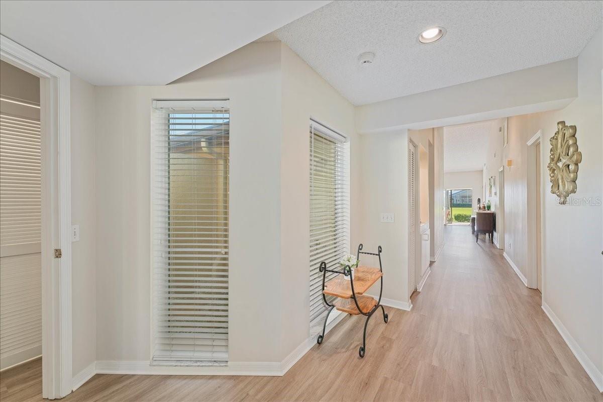 WOODLAKE VILLAS AT PALM-AIRE V - Residential