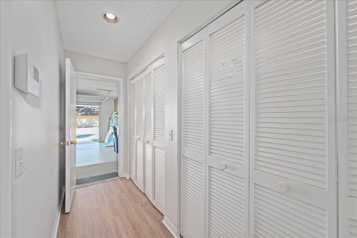 WOODLAKE VILLAS AT PALM-AIRE V - Residential