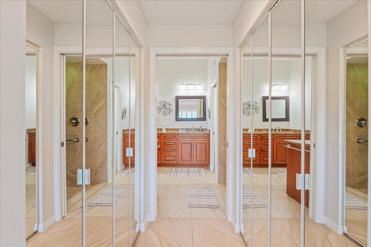 WOODLAKE VILLAS AT PALM-AIRE V - Residential