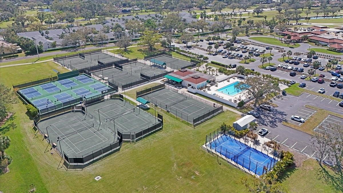 WOODLAKE VILLAS AT PALM-AIRE V - Residential