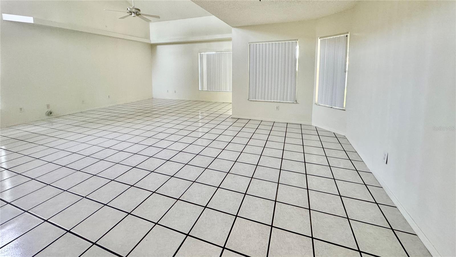 RIVERSIDE ESTATE - Residential Lease