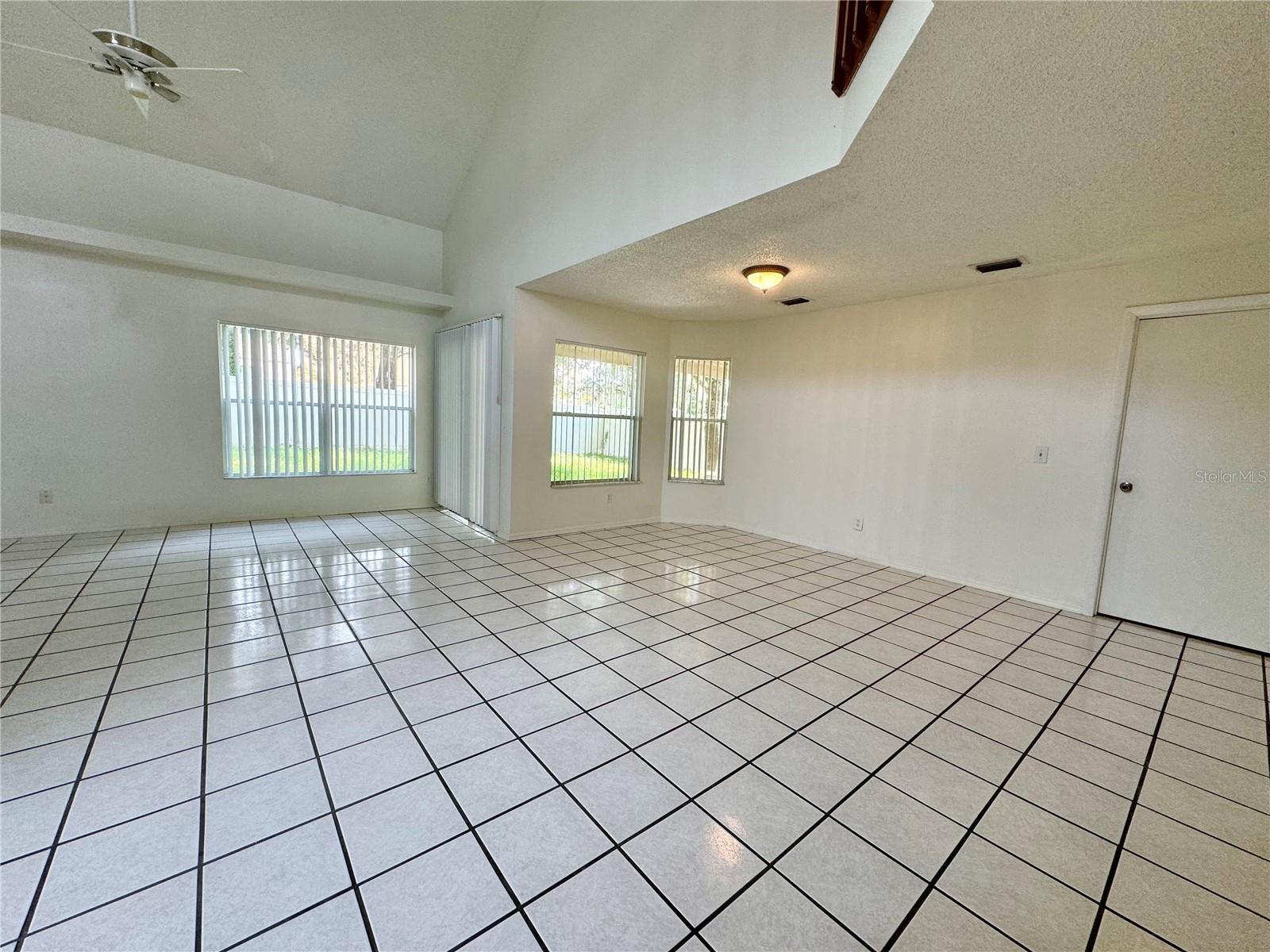 RIVERSIDE ESTATE - Residential Lease