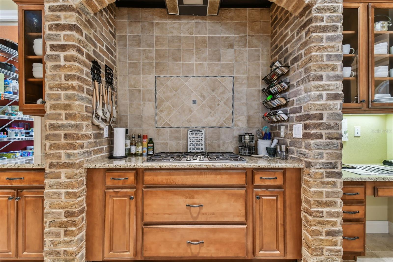 MANNHURST OAK MANORS - Residential