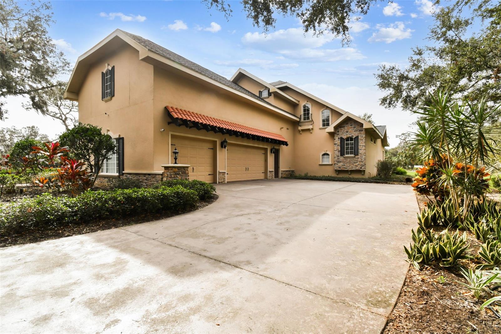 MANNHURST OAK MANORS - Residential