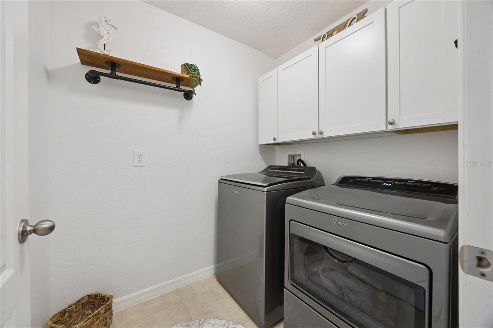 COUNTRYWALK UN #4 & 5 PH 1 2 - Residential