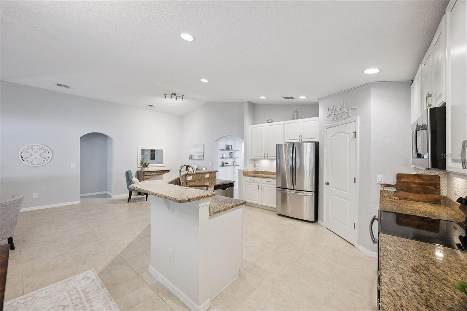 COUNTRYWALK UN #4 & 5 PH 1 2 - Residential