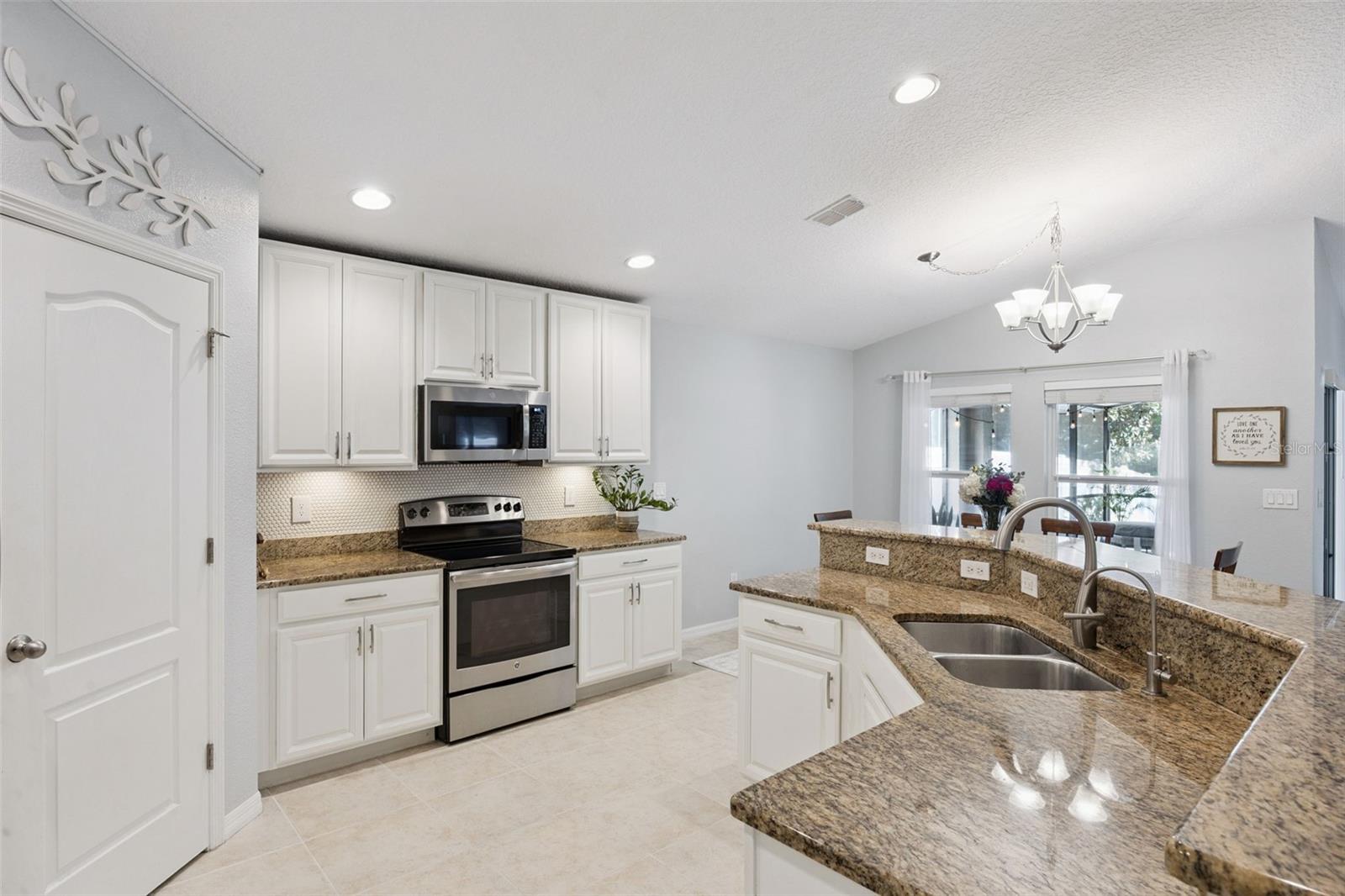 COUNTRYWALK UN #4 & 5 PH 1 2 - Residential