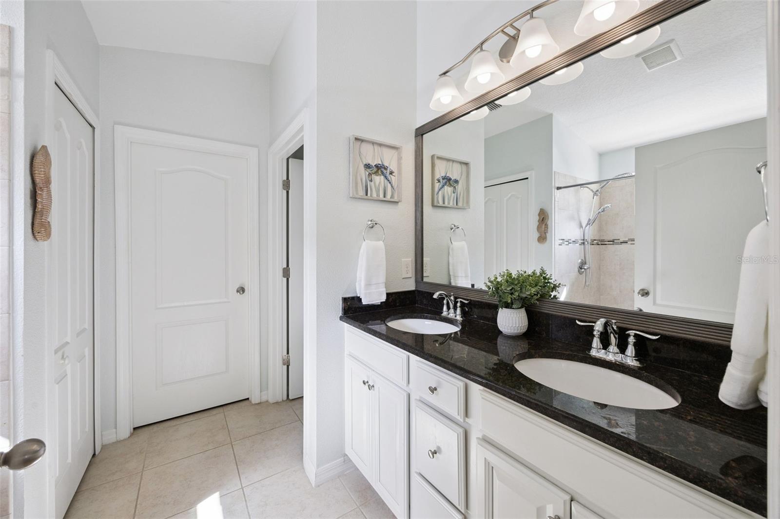 COUNTRYWALK UN #4 & 5 PH 1 2 - Residential