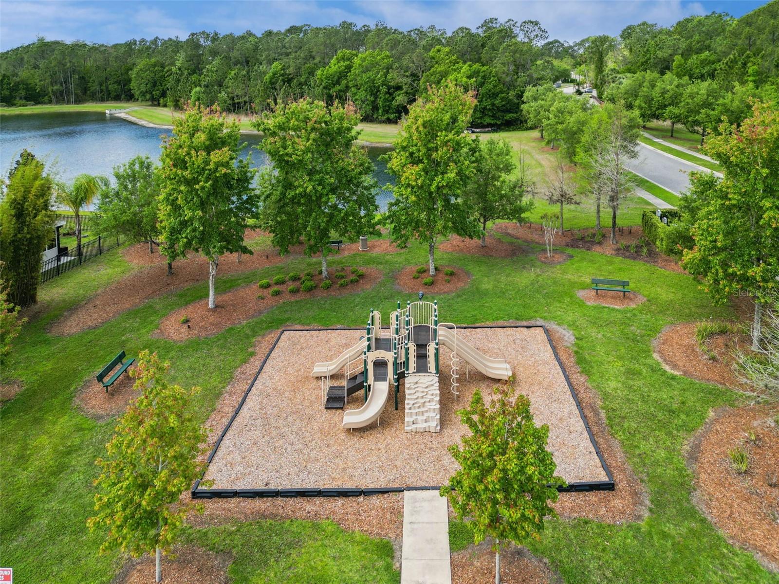 COUNTRYWALK UN #4 & 5 PH 1 2 - Residential