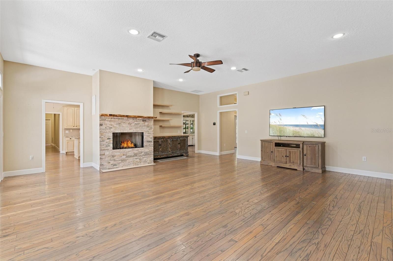 NORRIS DUPONT & GAUDRY GRANT - Residential