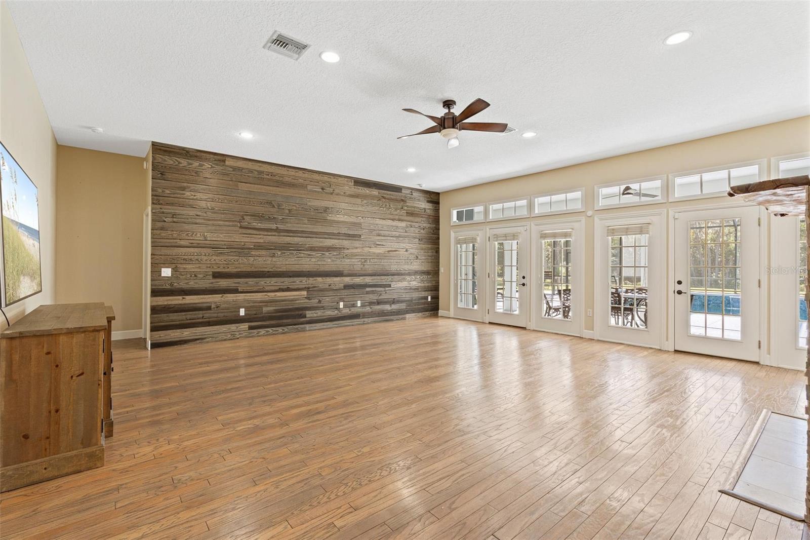 NORRIS DUPONT & GAUDRY GRANT - Residential