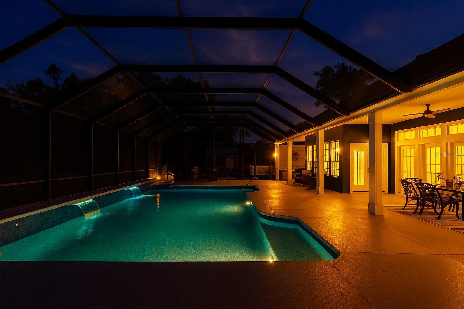 1910 GLENWOOD OAKS LANE