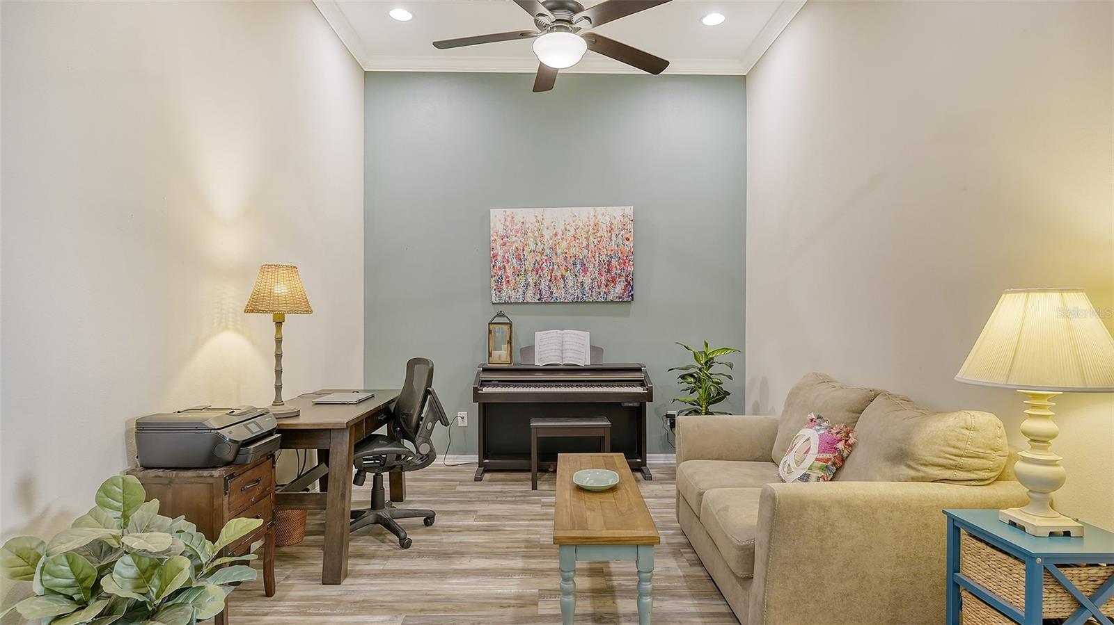 BACCIANO II AT ESPLANADE LWR PH 21 - Residential