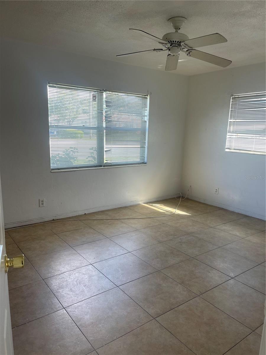 BROADACRES - Residential Lease