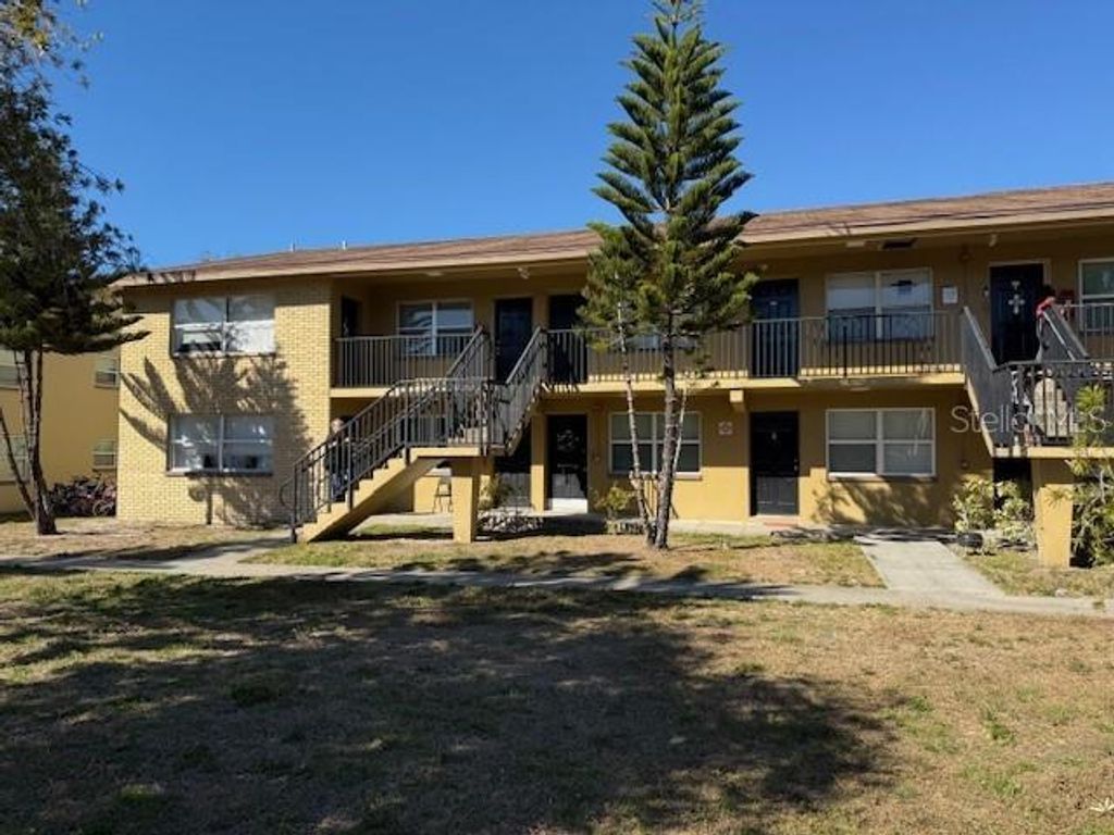 Photo of 2500 Harn Boulevard #E9, Clearwater, FL 33764 (MLS # TB8473847)