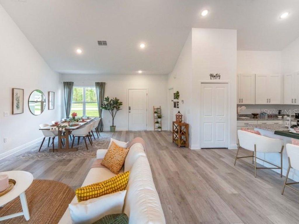 Photo of 4450 SW 169th Lane Road, Ocala, FL 34473 (MLS # O6389317)