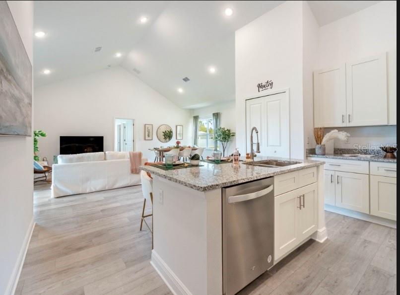 MARION OAKS UN 06 - Residential