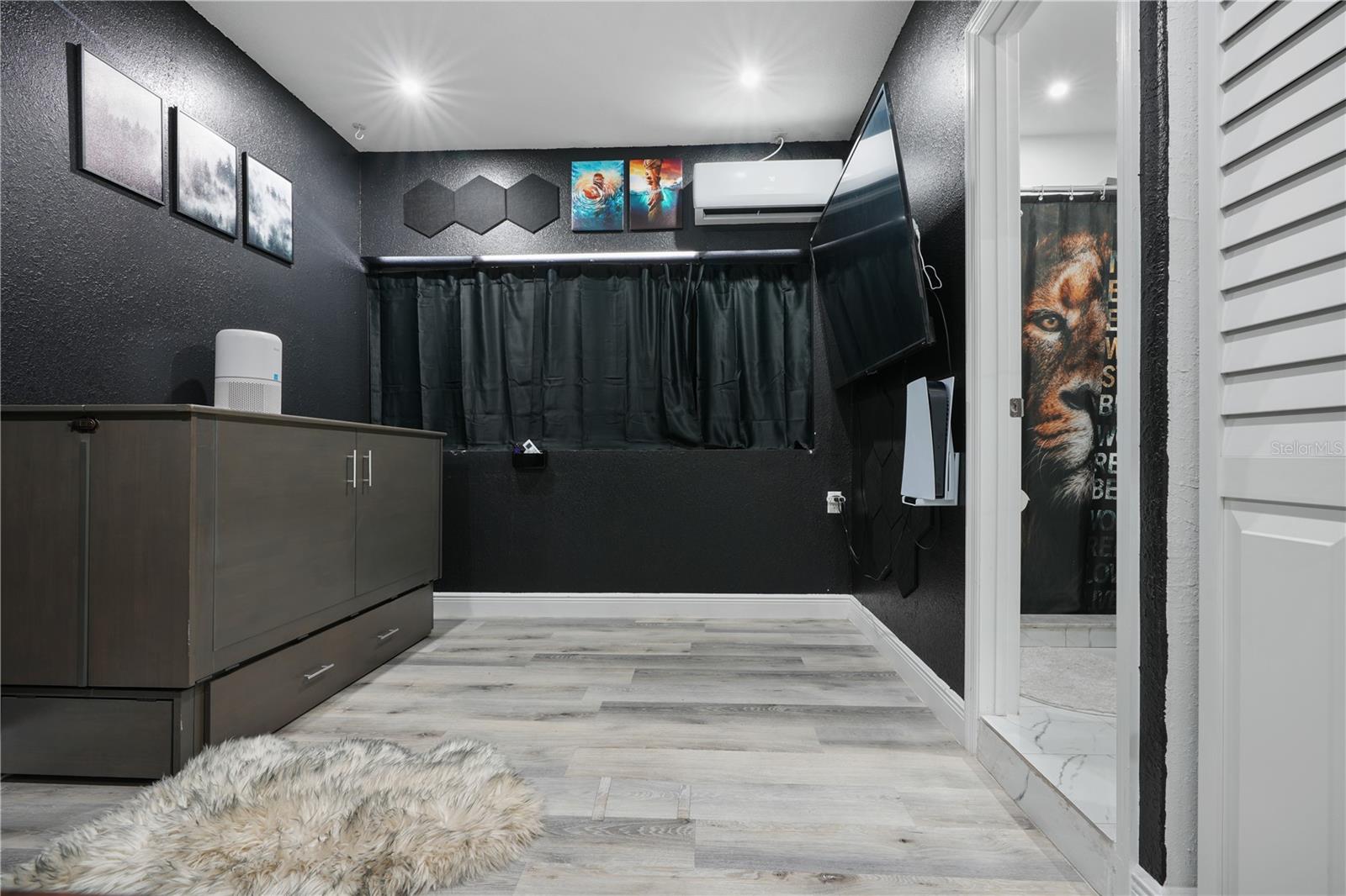 ROCKY POINT VILLAGE UNIT 1 - Residential