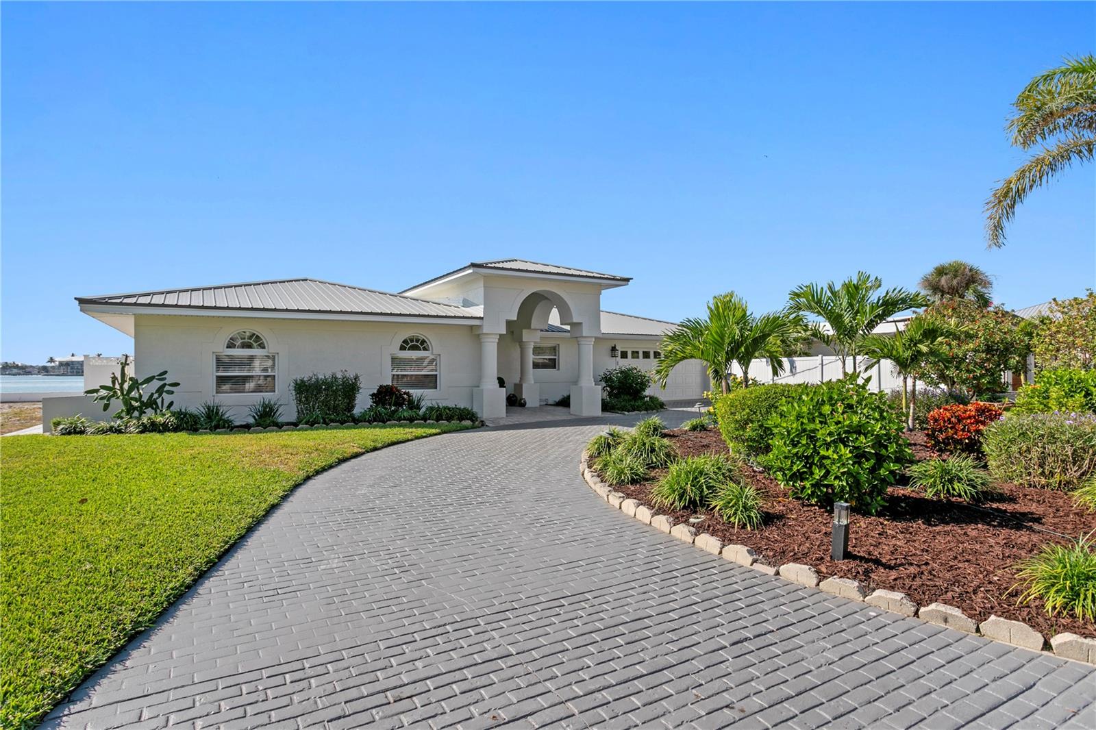 7060 S SHORE DRIVE S