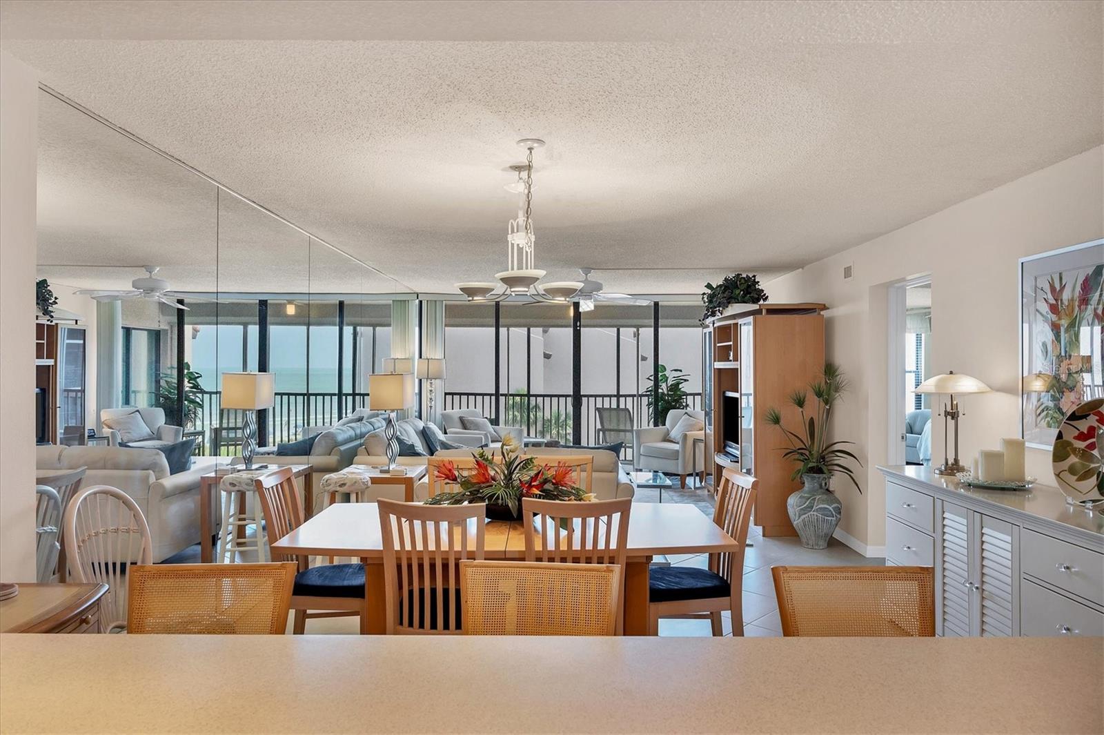 SIESTA BREAKERS - Residential Lease