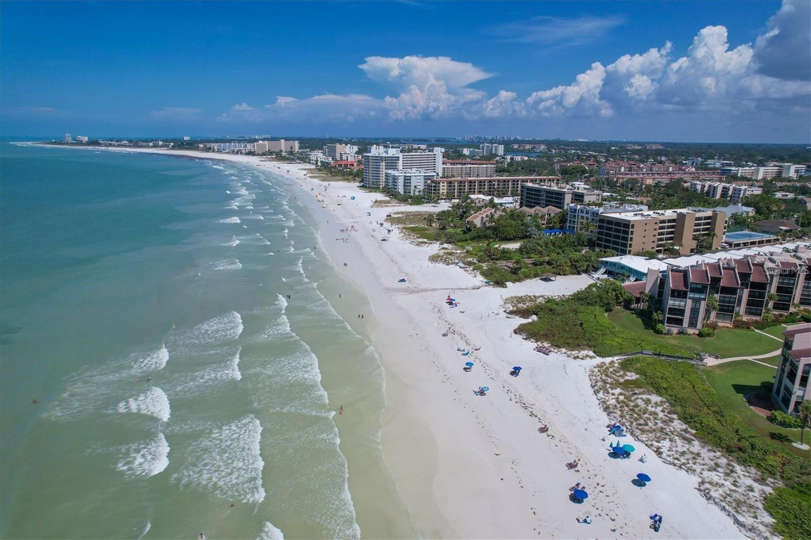 SIESTA BREAKERS - Residential Lease