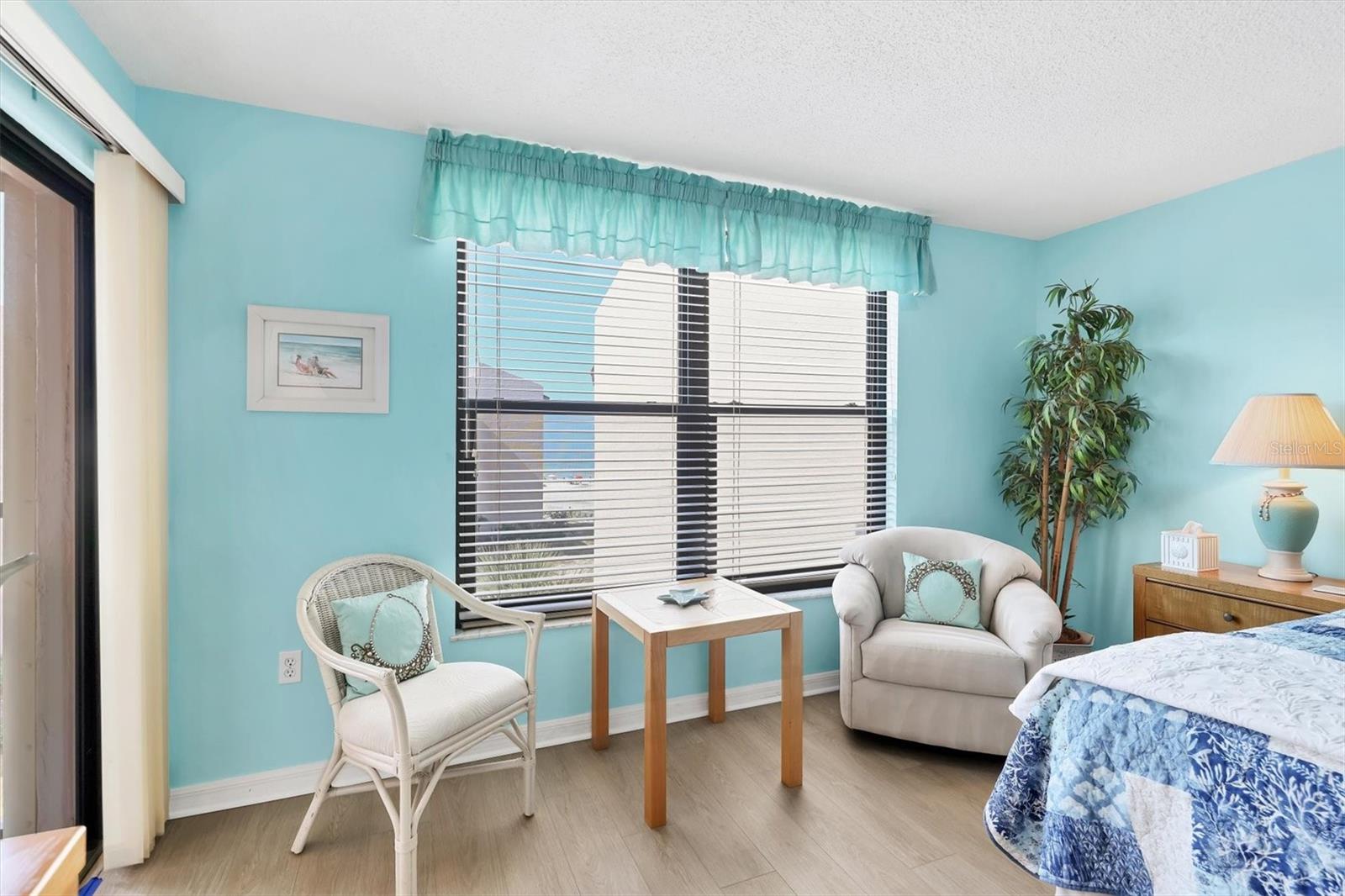 SIESTA BREAKERS - Residential Lease