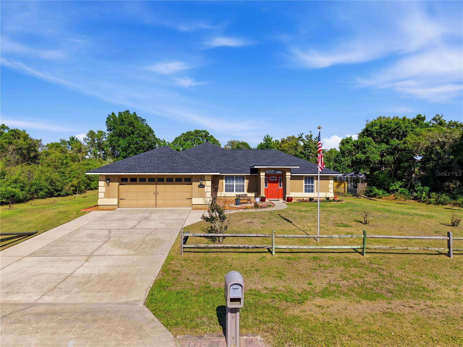 OCALA WATERWAY ESTATE - Residential