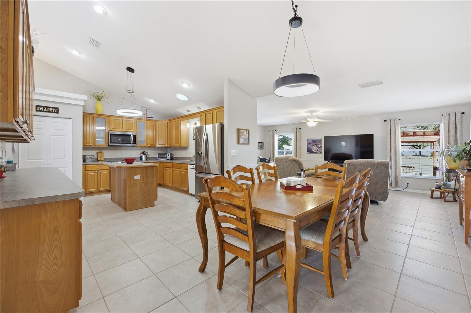 OCALA WATERWAY ESTATE - Residential