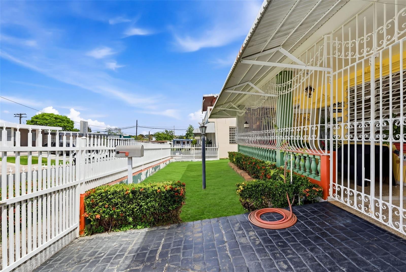 URB SANTA JUANITA - Residential